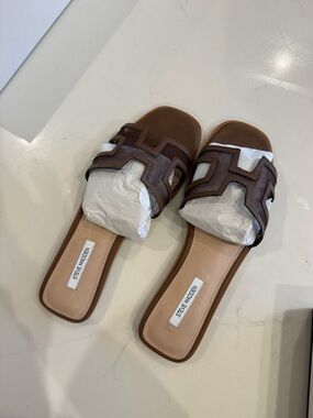 Steve Madden Hermes sandals